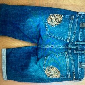 Lucky brand embroidered abbey Bermuda shorts